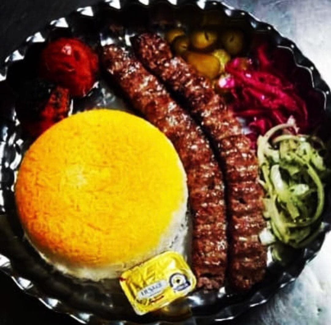 کافه رستوران باران در هشتگرد