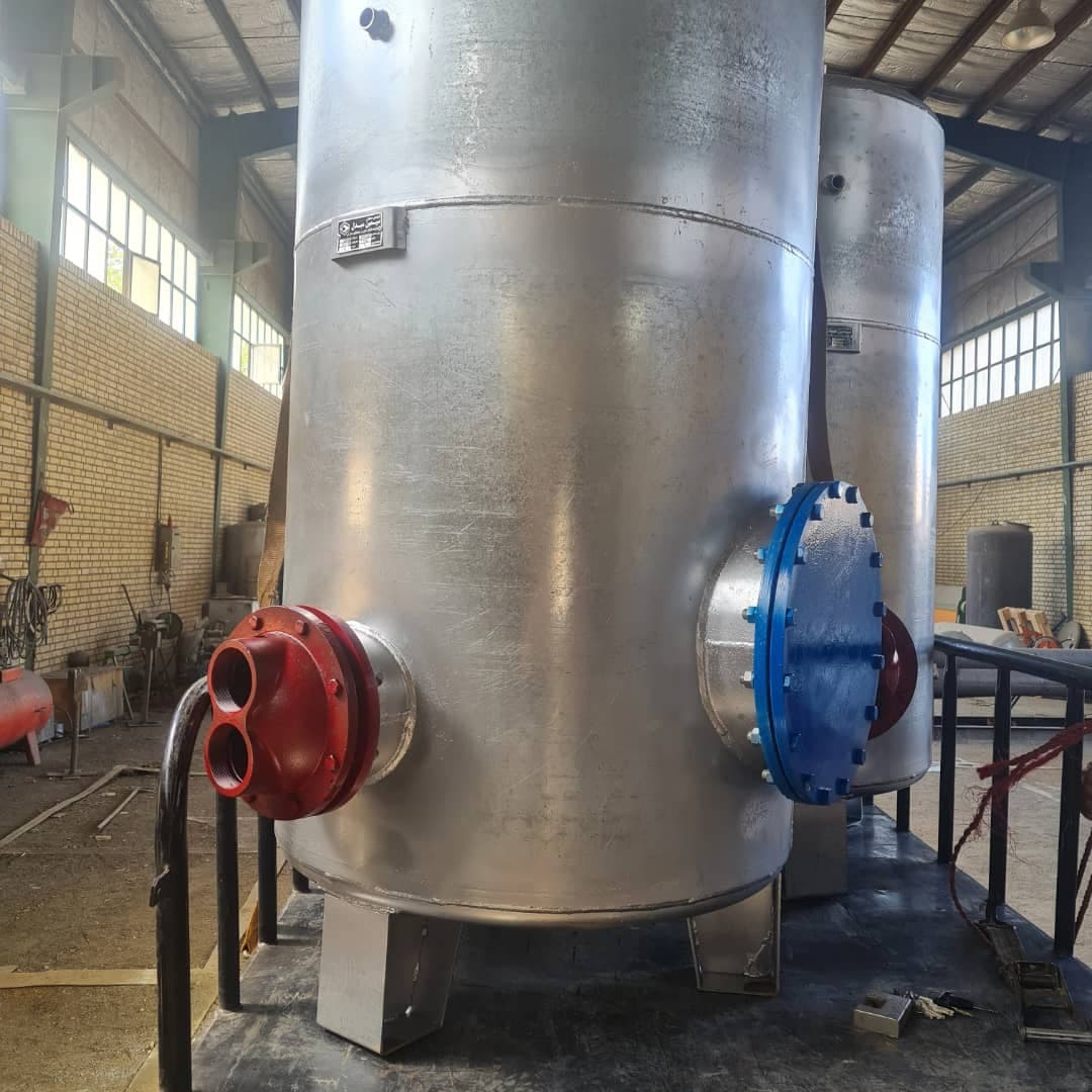 ساخت تانکر ذخیره آب و سوخت سیمین مبدل در شمس آباد تهران