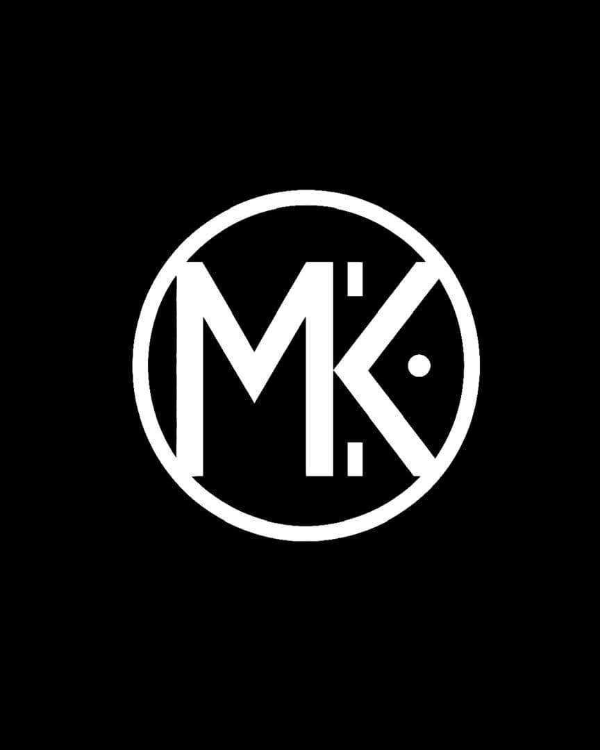 پخش و فروش رگال مانکن و چوب لباسی و تجهیزات فروشگاهی علیزاده در تبریز