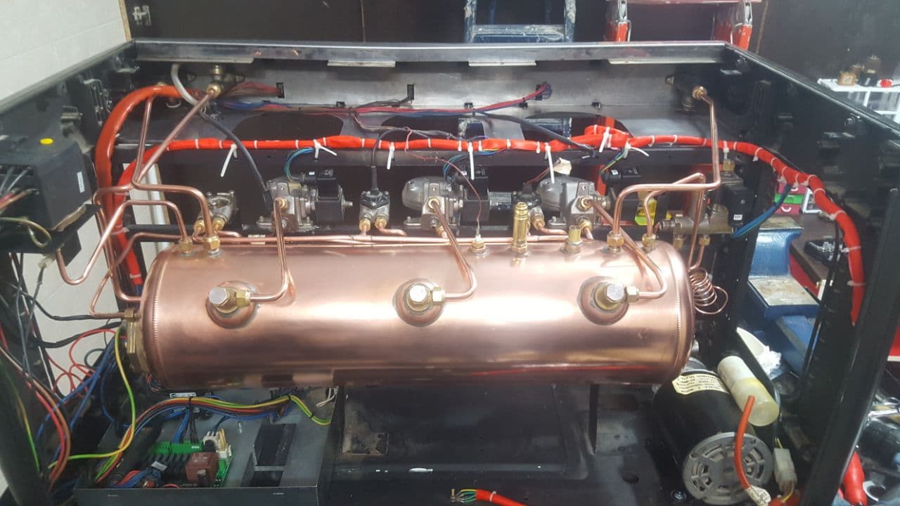 تعمیرات تخصصی دستگاه های اسپرسوساز کنیک در یزد