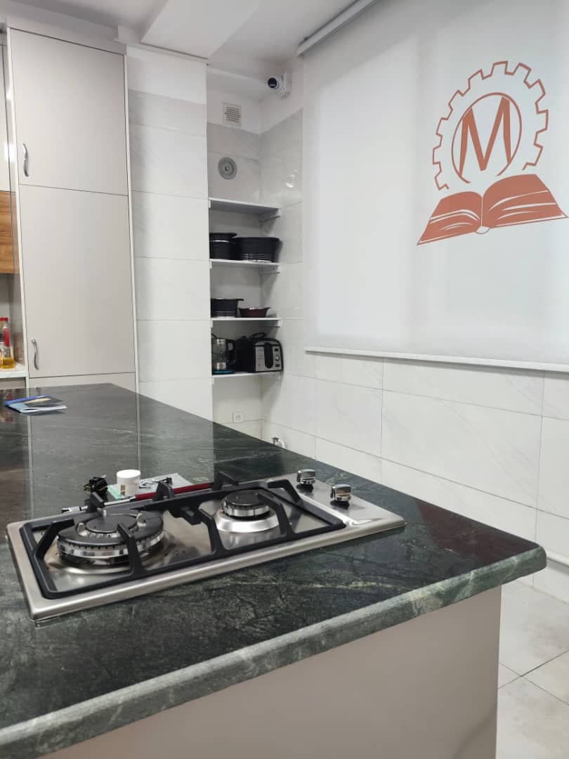 آموزشگاه آزاد فنی حرفه ای ماد در تبریز