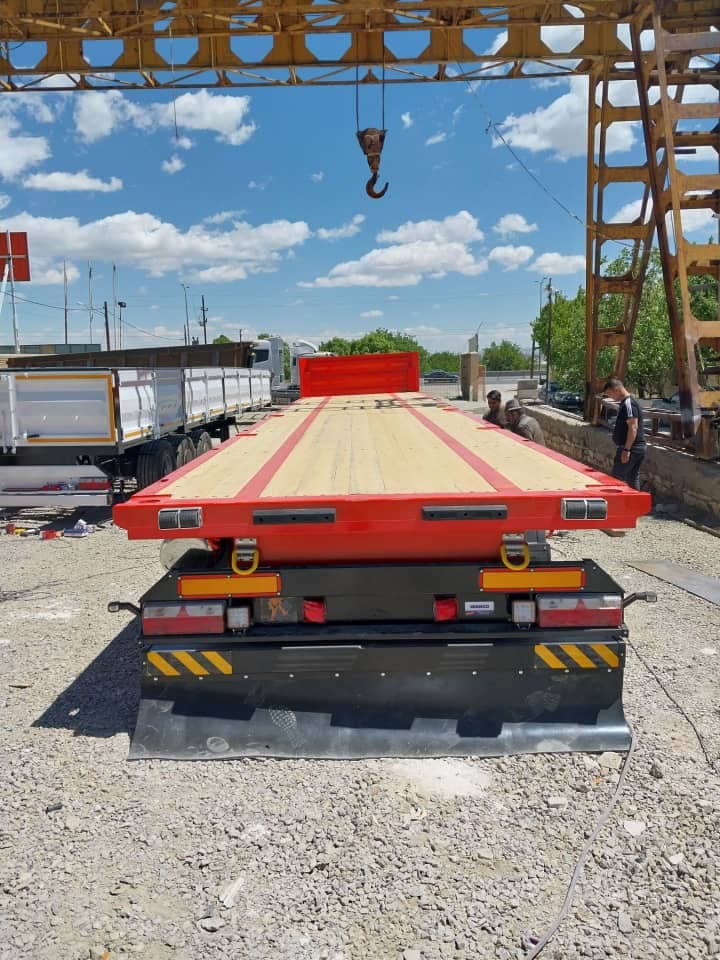 سازنده تریلی سه محور تریلی سازی تندر صنعت در همدان