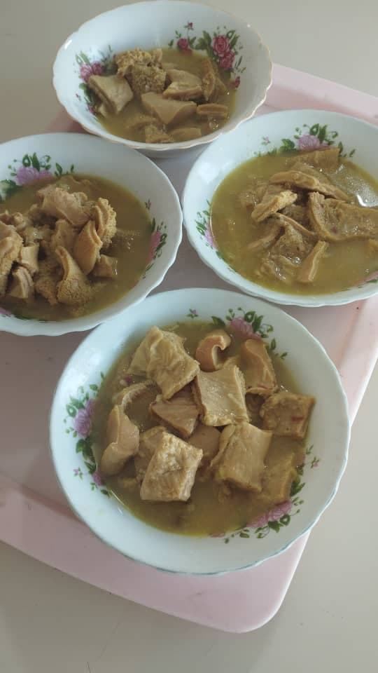 رستوران ارومیه شمزینی در نوشین شهر