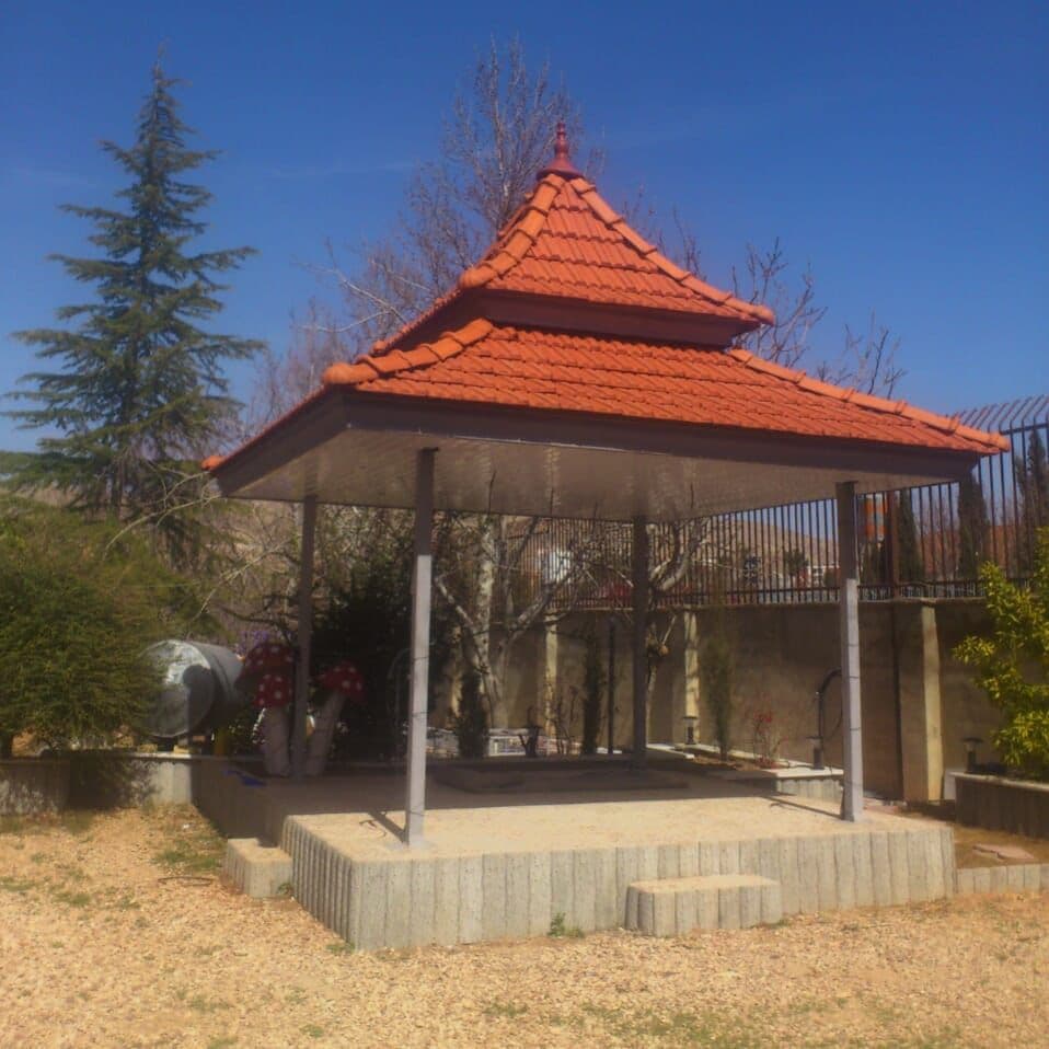 اجرای آلاچیق و سقف شیبدار دهقان در هرمزگان