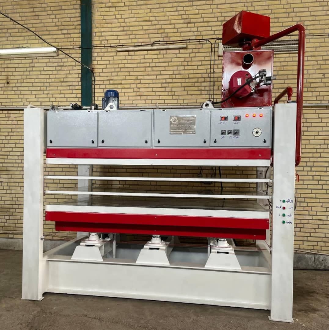 فروش و ساخت ماشین آلات پرس نجاری و صنعتی نیوتکنیک در اصفهان