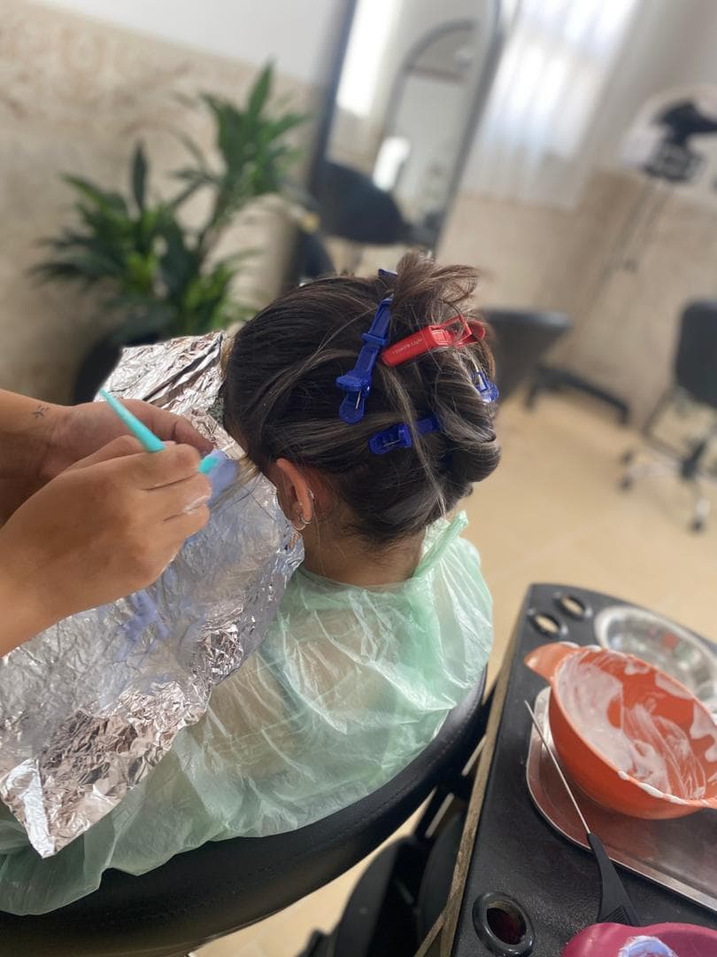 سالن زیبایی صحرا در بلوار جمهوری یزد