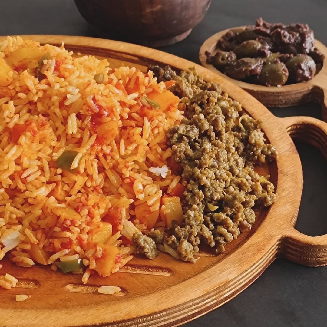 سفارش غذای مراسم پونه در زنجان