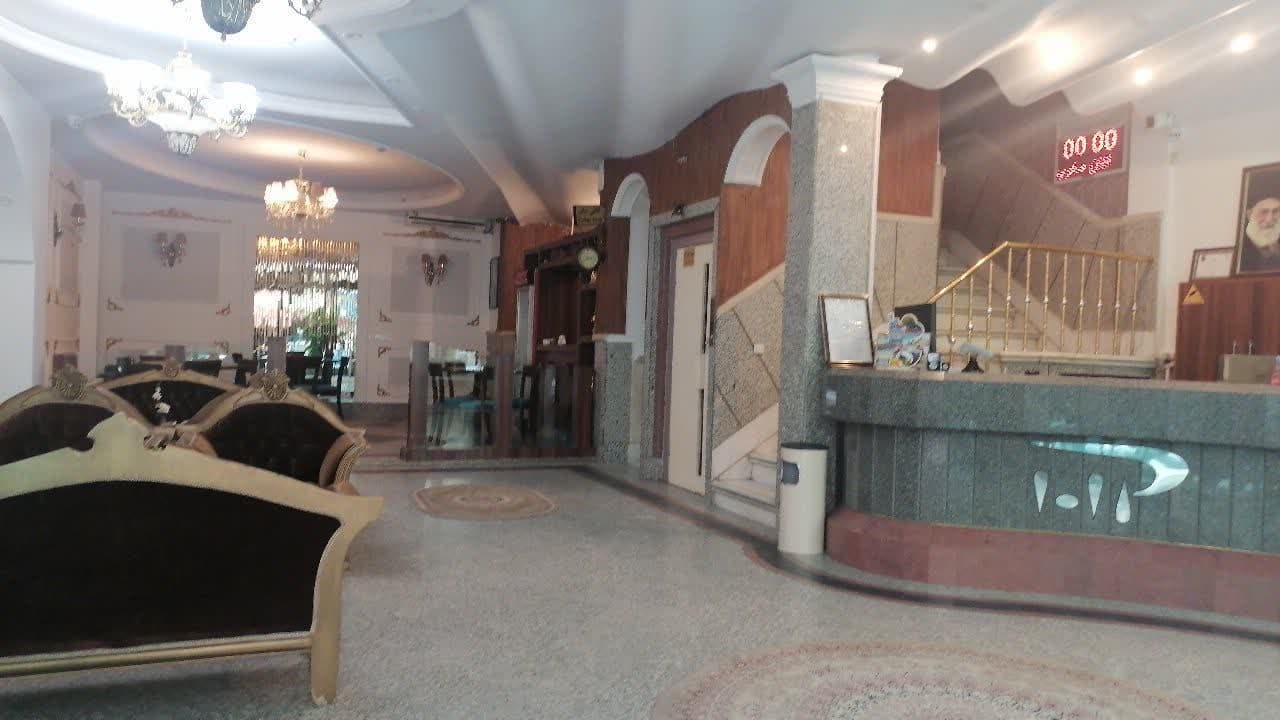 هتل آپارتمان پرستو با رزرو مستقیم در مشهد