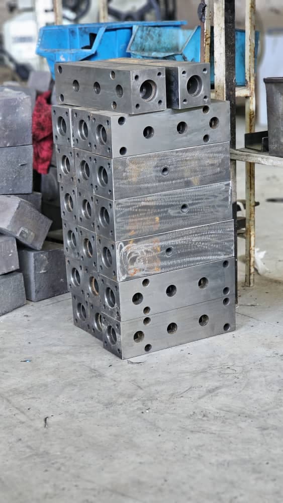 نمایندگی تولید و فروش پمپ بتن و میکسر بتن بلوچ هیدرو در زاهدان