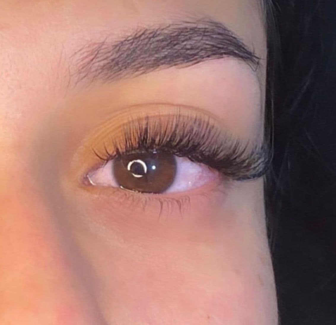 آموزش و خدمات تخصصی اکستنشن مژه والیوم فرح اسدالله پور در رفسنجان