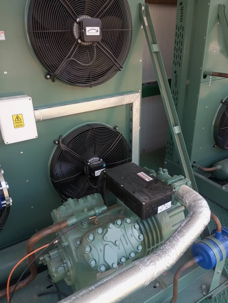 نصب و تعمیر سردخانه و تونل انجماد دنیا سرویس در مشهد خراسان رضوی