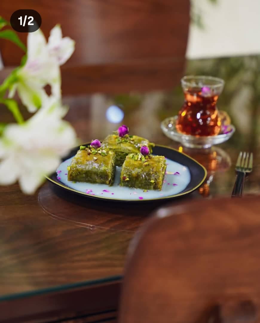 باقلوا و حلوای شیرونه در تبریز