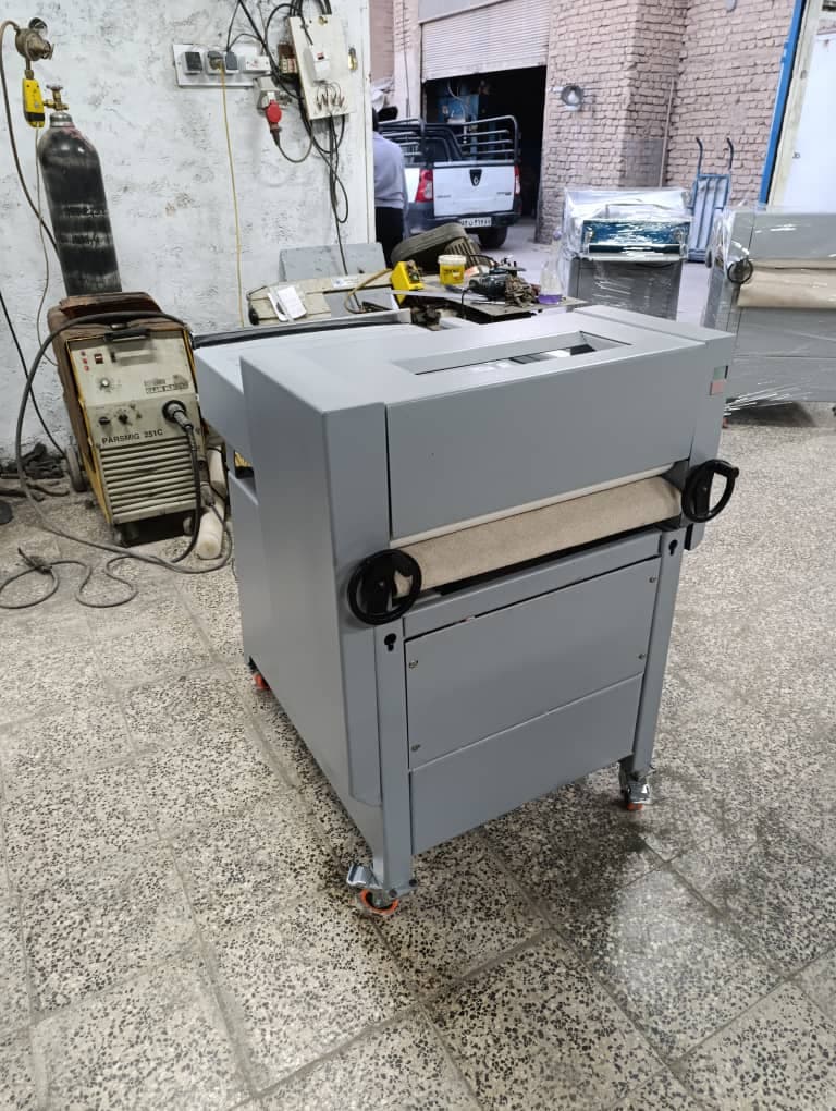 تولید و فروش دستگاه نان فانتزی اصفهان سعادت کاظمی در اصفهان