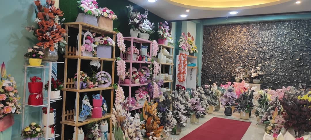 فروشگاه پخش عمده گل مصنوعی و گلدان فلورانس تقی پور در تبریز