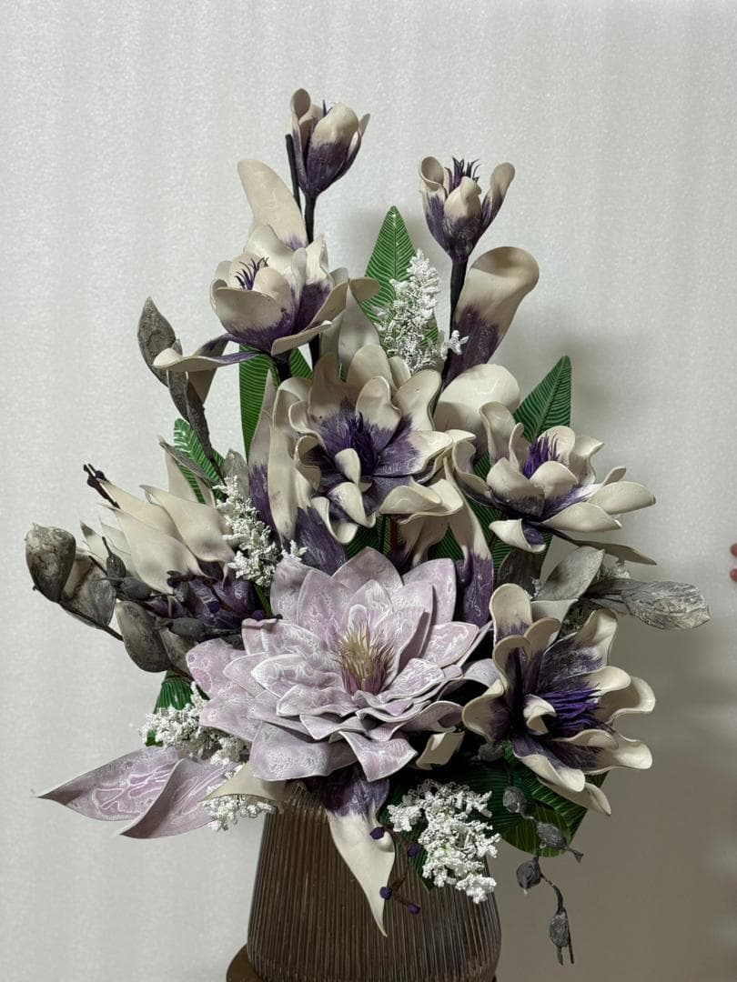 فروشگاه پخش عمده گل مصنوعی و گلدان فلورانس تقی پور در تبریز