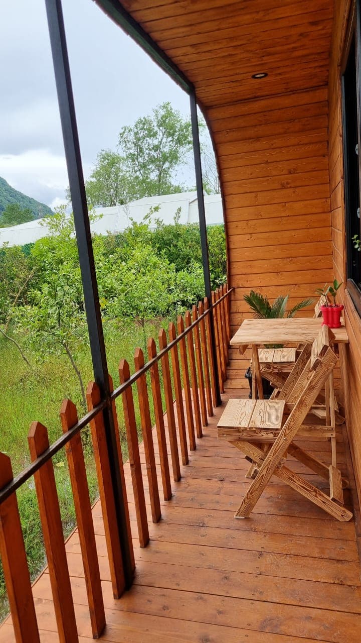 اجاره کلبه کپسولی بلوط در رامسر