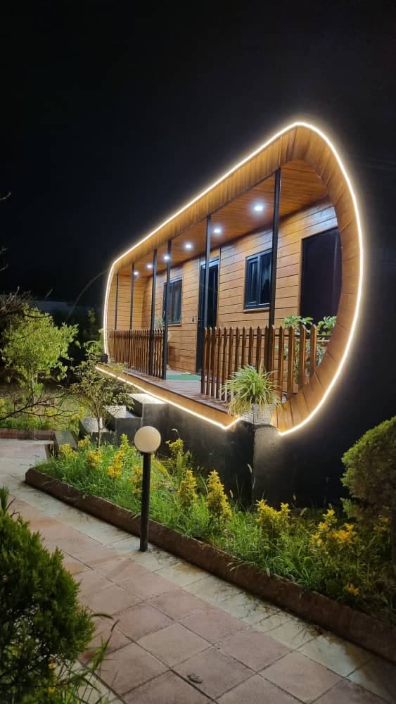 اجاره کلبه کپسولی بلوط در رامسر