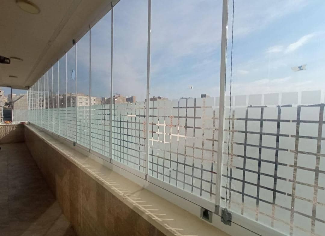 تولیدی شیشه بالکن درخشان در تبریز
