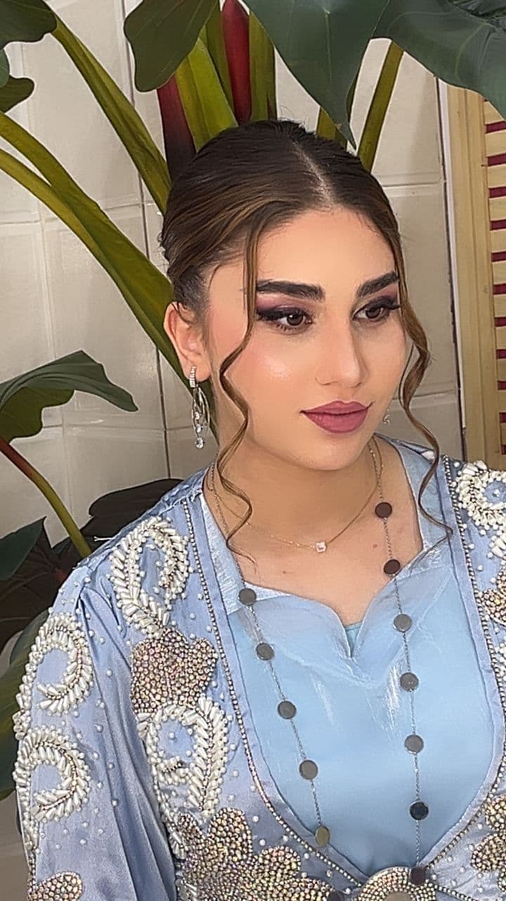 آموزشگاه زیبایی حس خوب در کامیاران