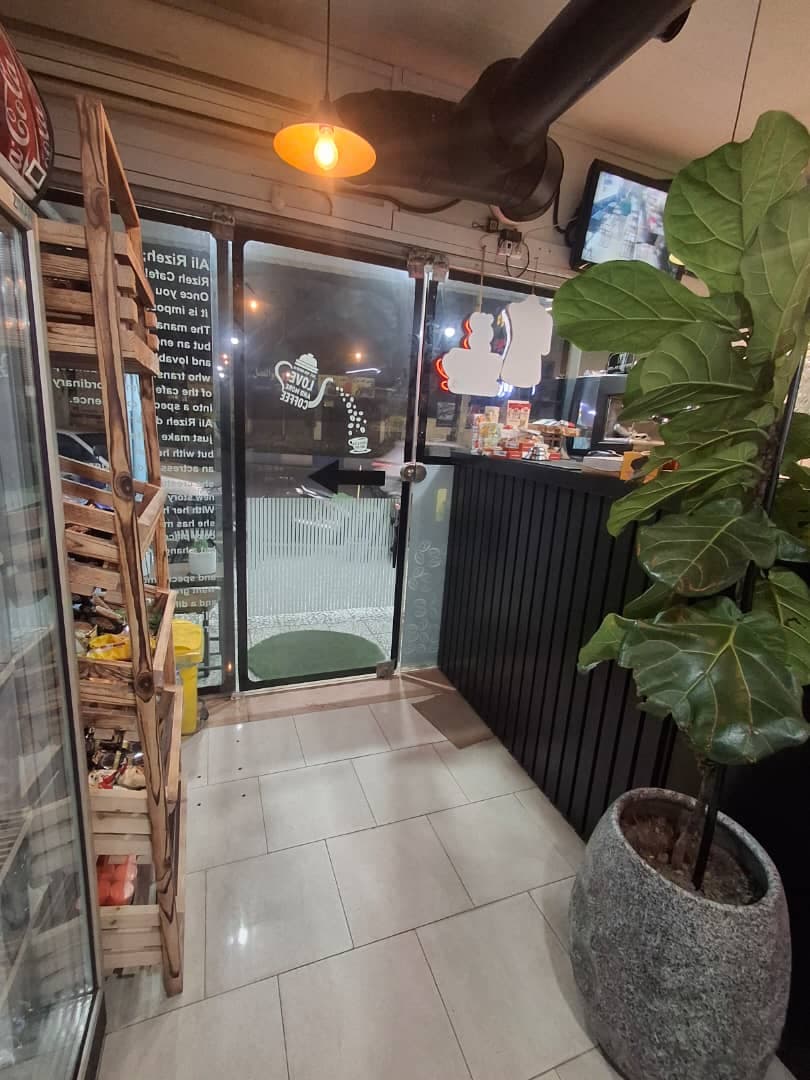 کافه بیرون بر ریزه در فریدونکنار