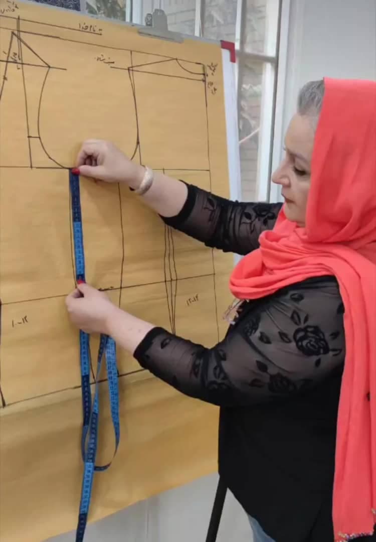 آموزشگاه طراحی دوخت ثمین جامه در کاشان