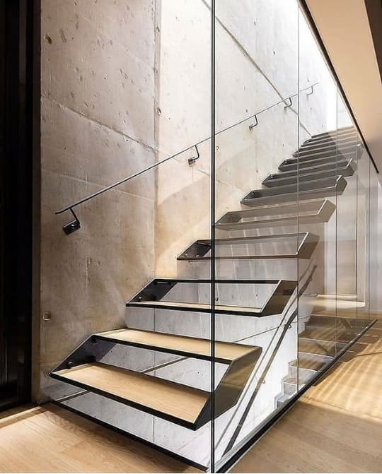 تهیه و اجرای چوب ترموود و روفگاردن آفیس نمای امید در تهران