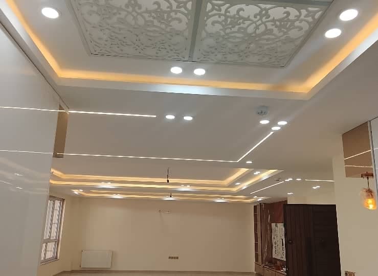 برقکاری صفرتاصد ساختمان حسین غلام زاده در رشت