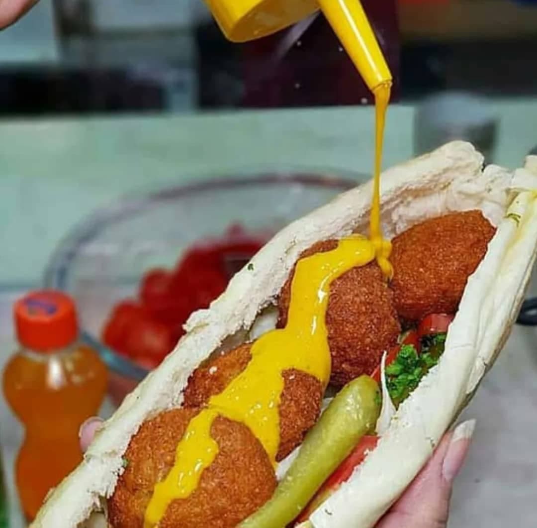 فست فود اهورا در ملایر