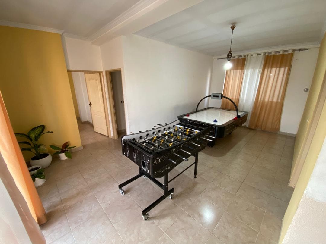 اجاره ویلای سه خوابه استخردار ساحلی بمدیریت آقای بابایی در سرخرود