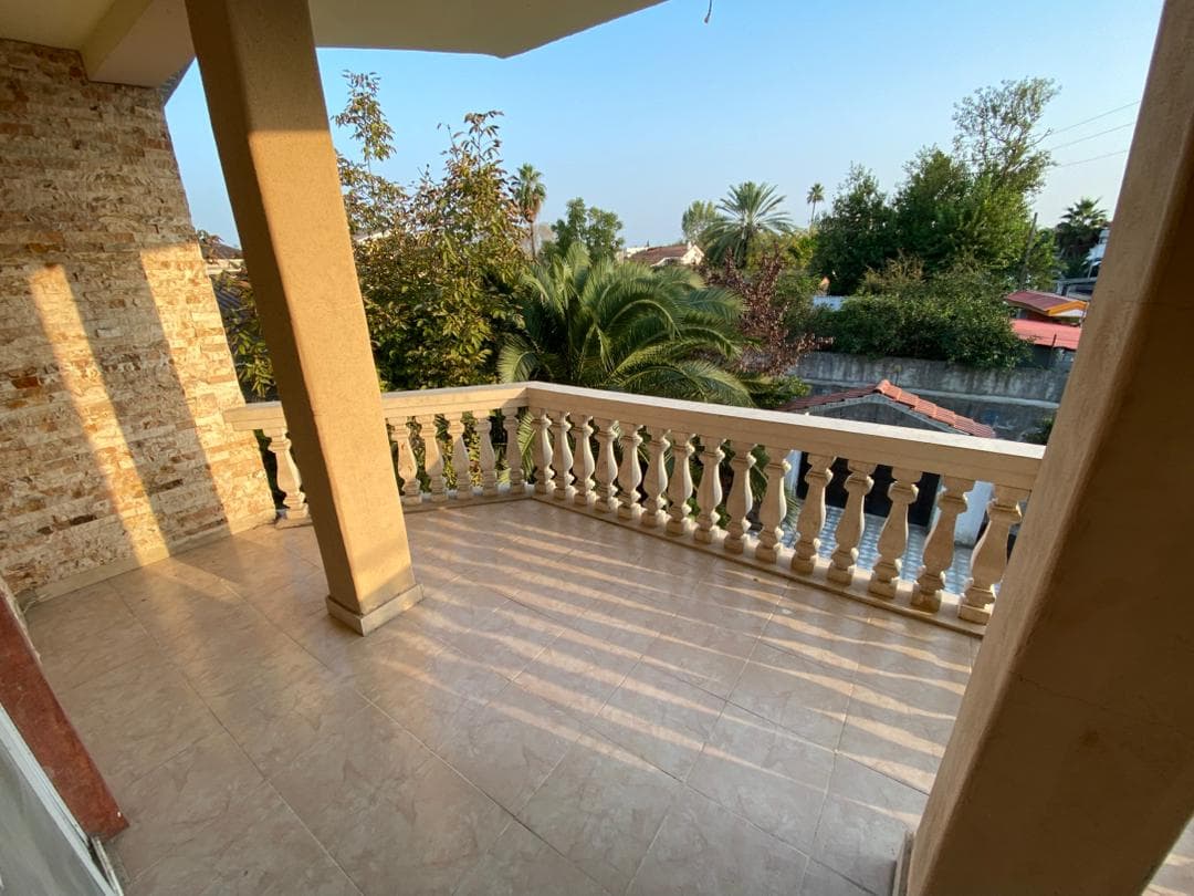 اجاره ویلای سه خوابه استخردار ساحلی بمدیریت آقای بابایی در سرخرود