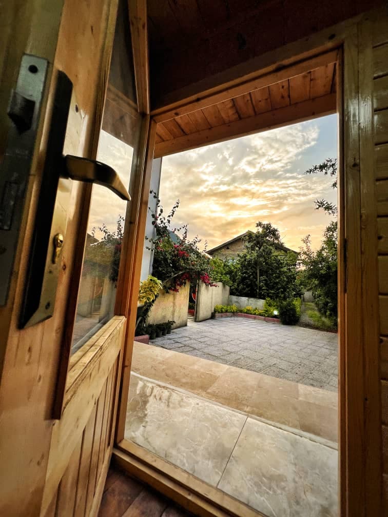 اجاره ویلا کلبه سوئیسی بمدیریت خانم علیپور در رامسر