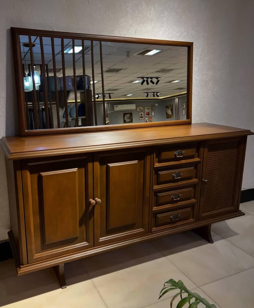 فروشگاه مبلمان شاهان در برازجان