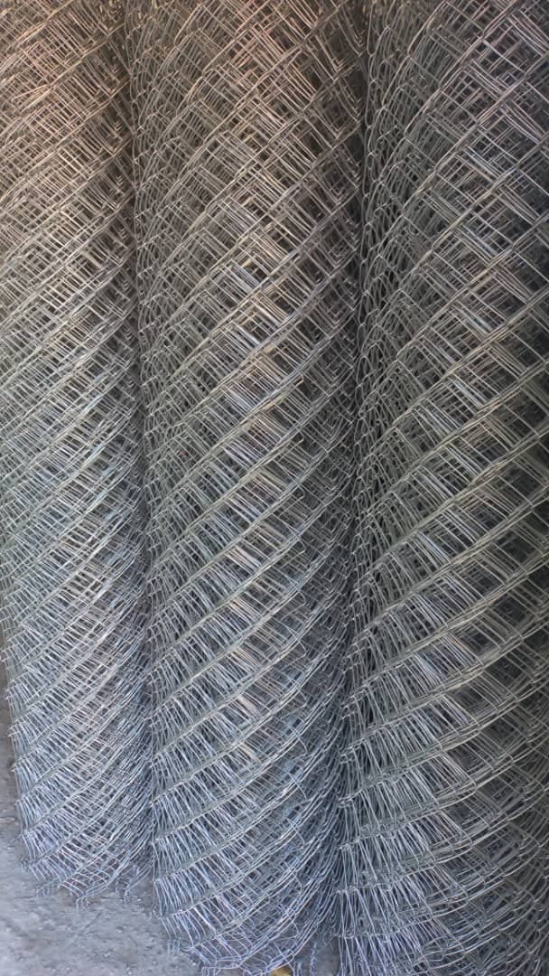 کارگاه تولید فنس و پایه فنس بتنی فلزی میرزایی در مشکین شهر