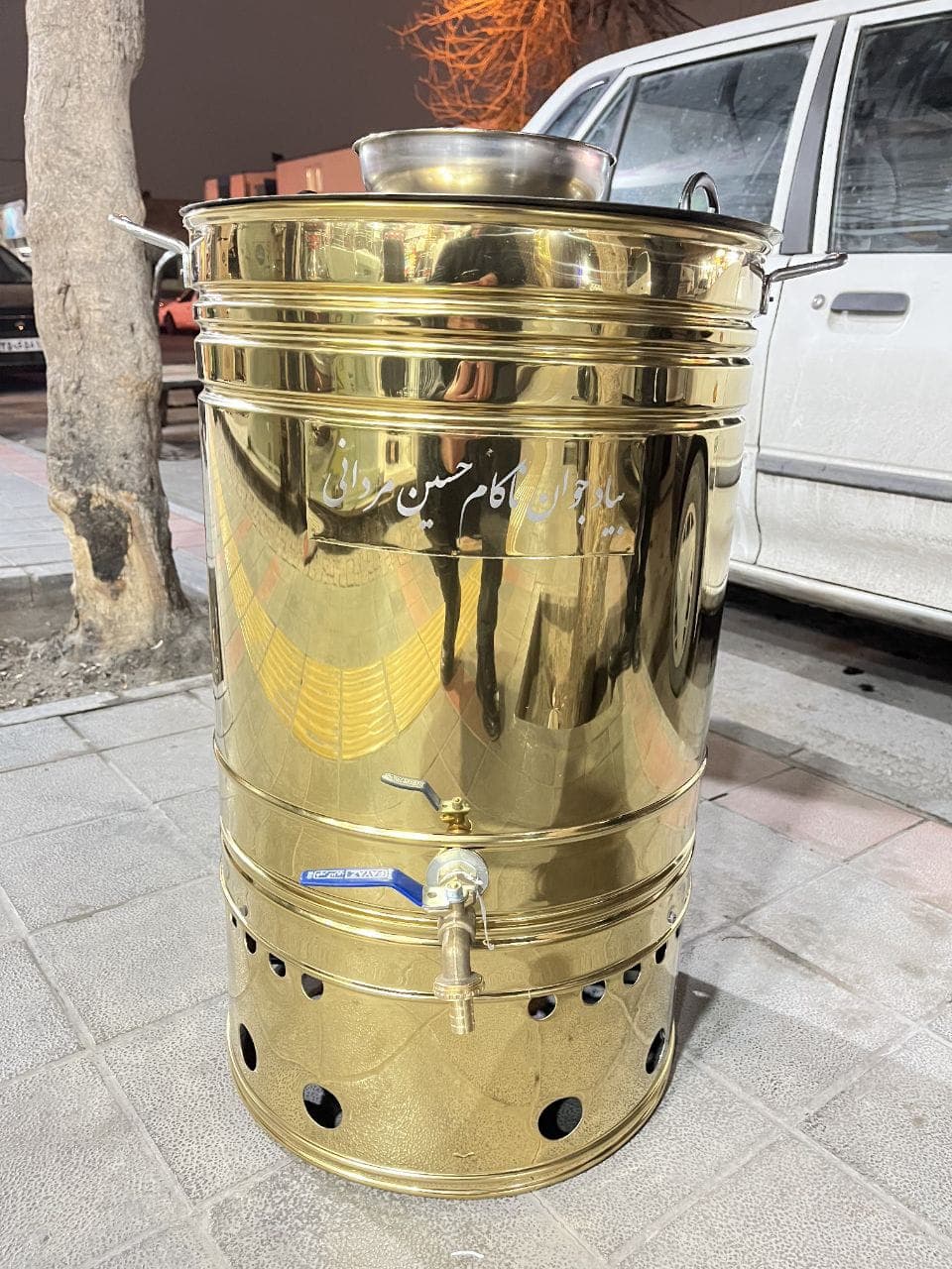 تولید و فروش سماور هیئتی بزرگ برقی صدرا استیل کار در زنجان