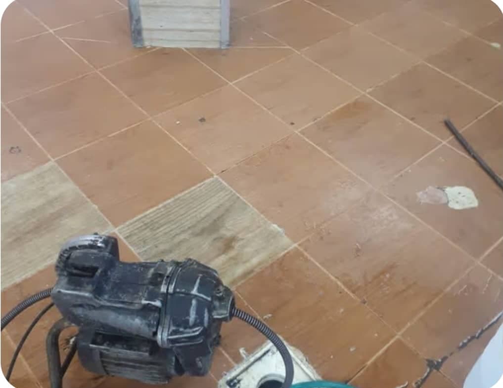 لوله بازکنی رفع نم و تخلیه چاه آبان در مشهد