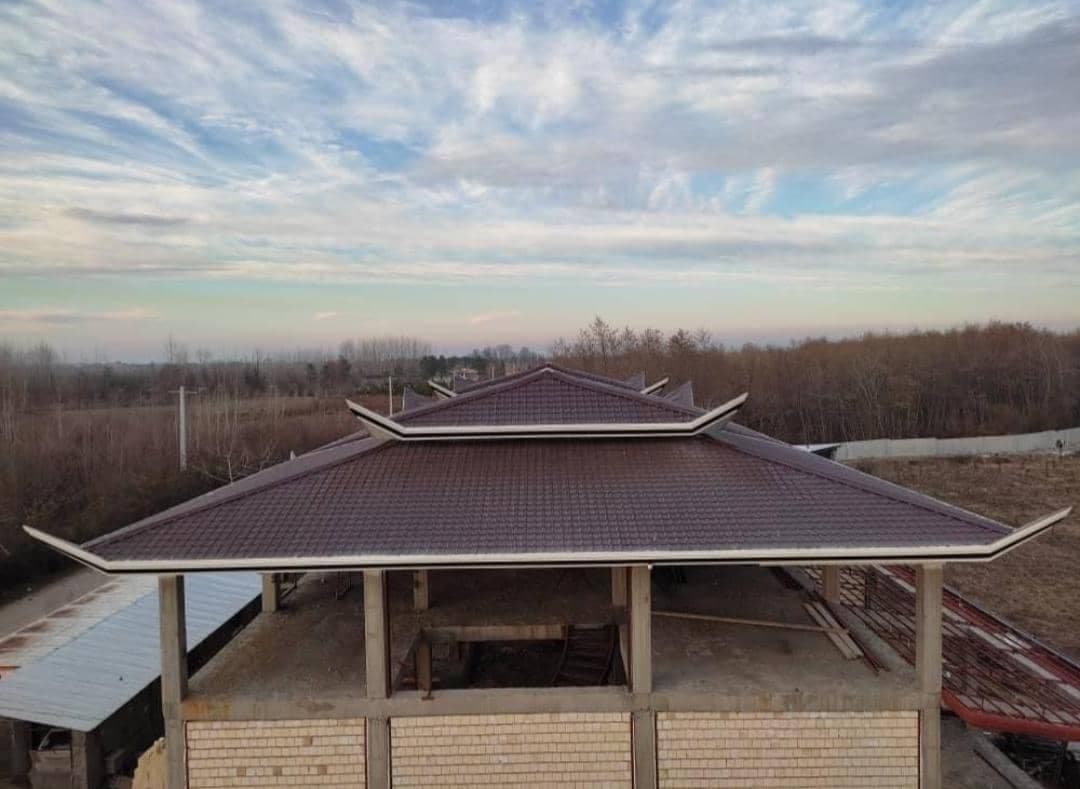 اجرای سقف شیروانی و ویلایی گسترش پوشش عبادی در تهران