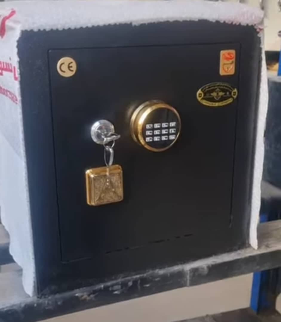 پخش و فروش گاوصندوق رمزدار و نسوز محمودآبادی در همدان