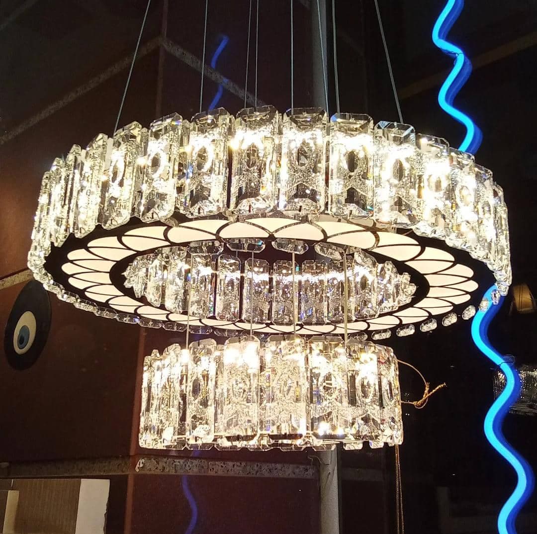 فروشگاه لوستر و کریستال آقای چشمگیر در خوی