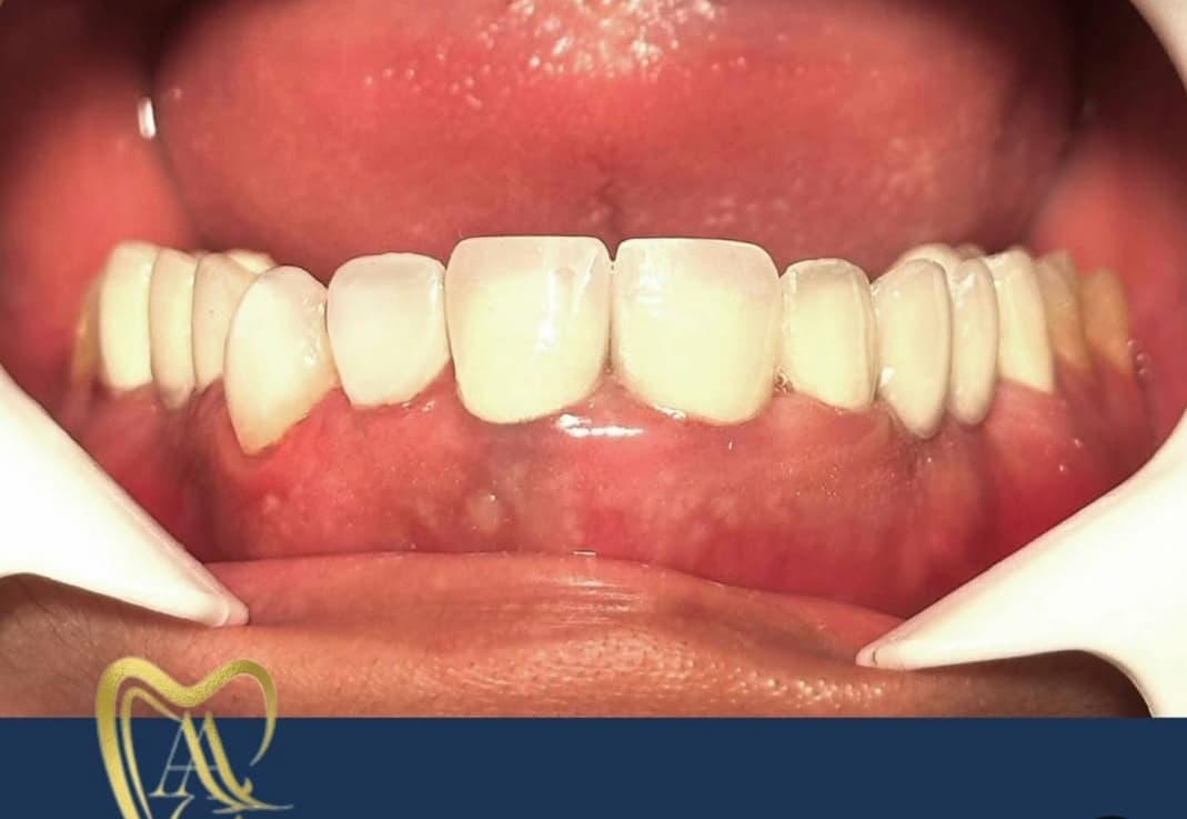 مطب دندانپزشکی تخصصی دکتر سید علی عرب در لاهیجان