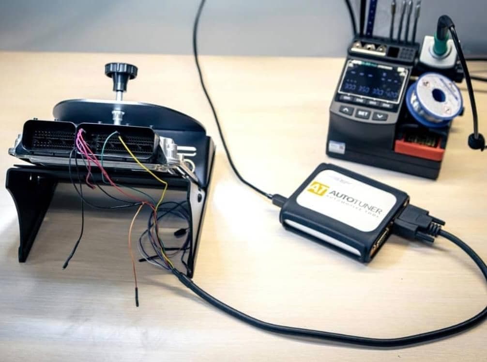 تعمیر ای سی یو و برق خودرو خارجی متین آهنگرزاده در اهواز