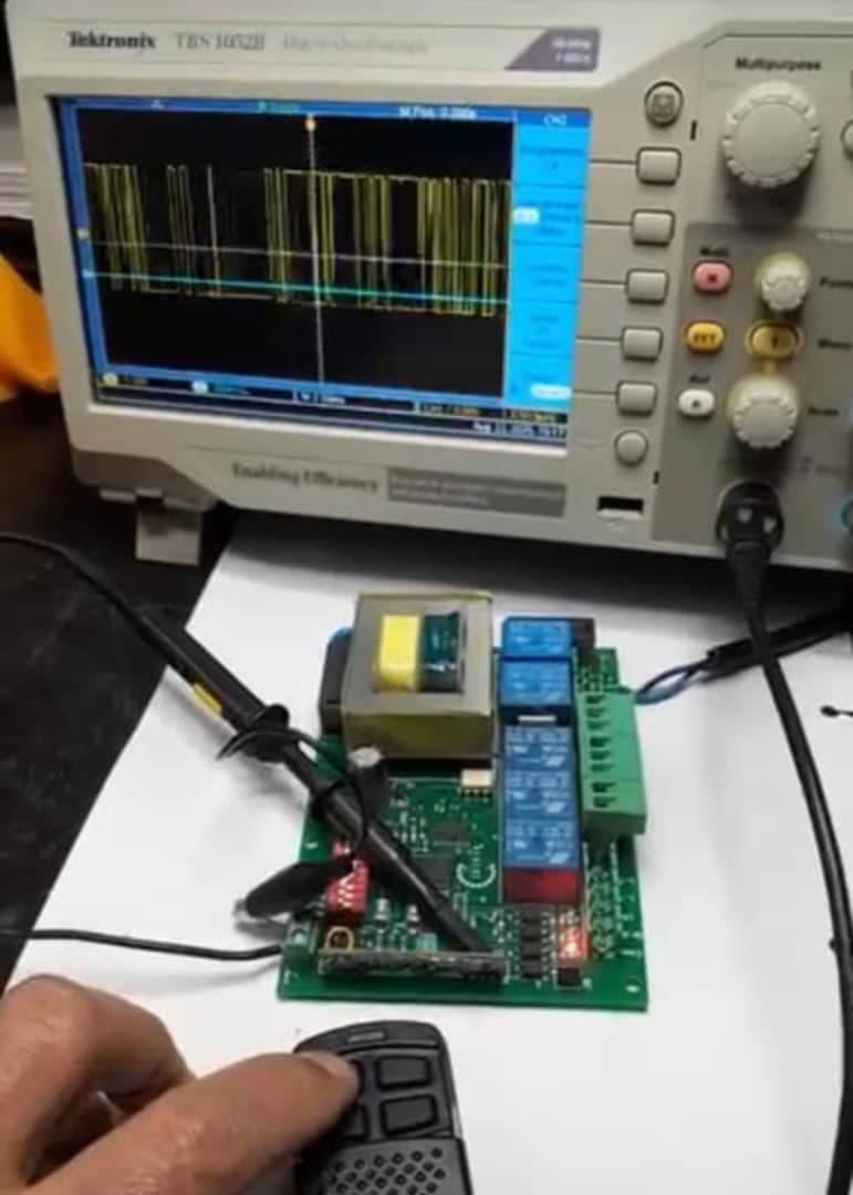 تعمیر ای سی یو و برق خودرو خارجی متین آهنگرزاده در اهواز