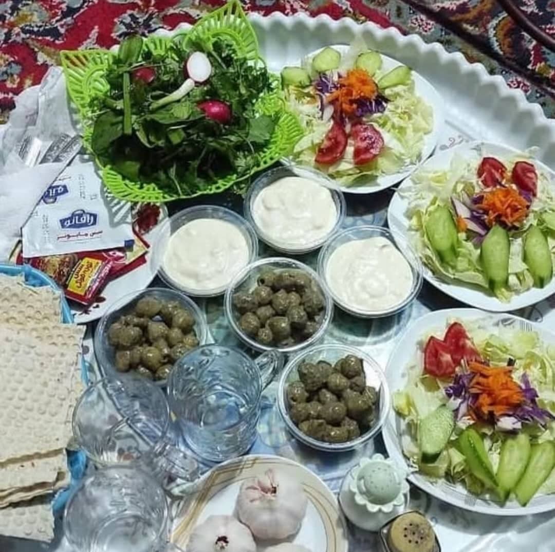 باغ رستوران آراد در چمخاله گیلان