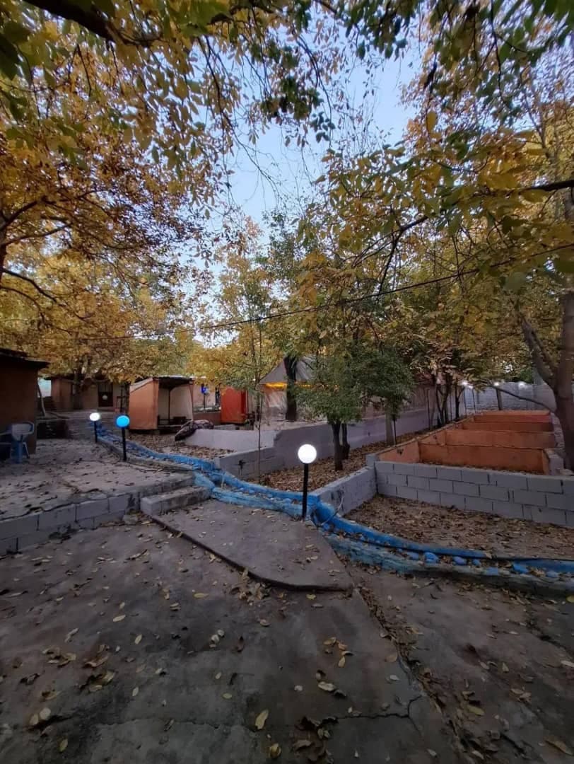 باغ سنتی دلگشا در جاده آبشار یاسوج