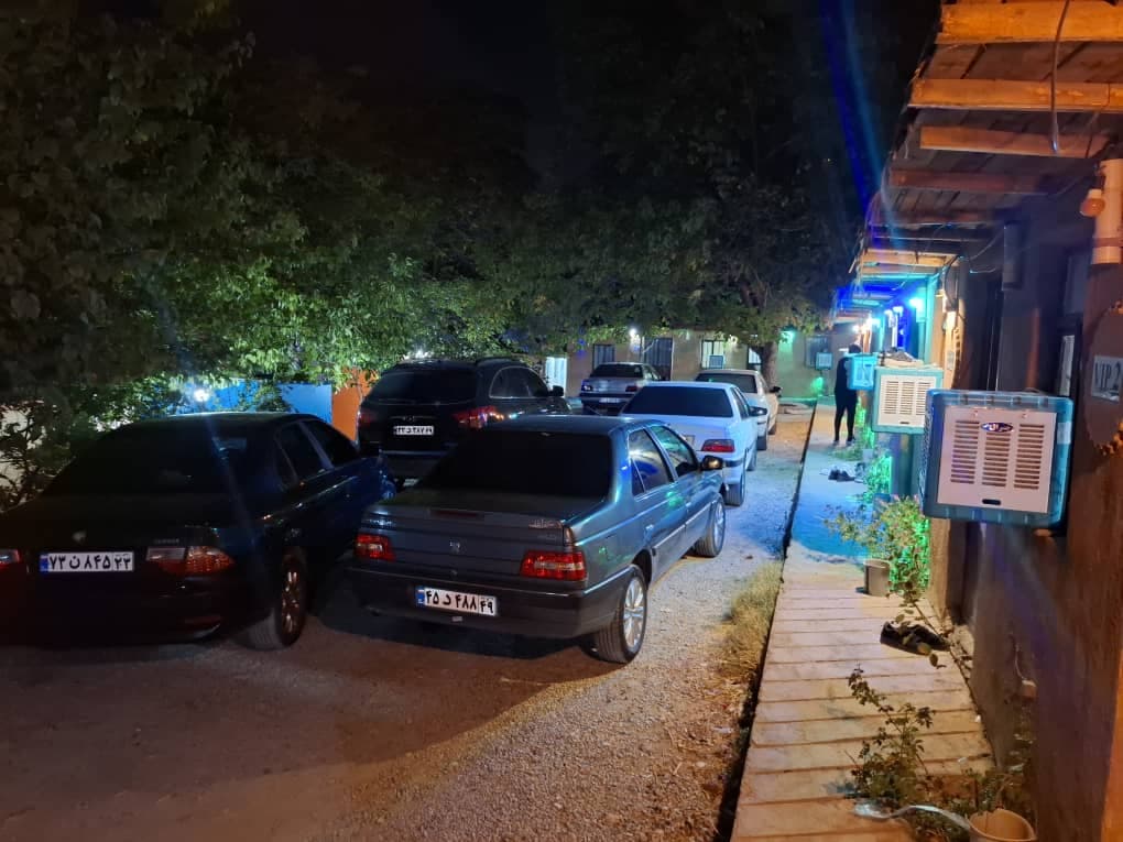 باغ سنتی دلگشا در جاده آبشار یاسوج