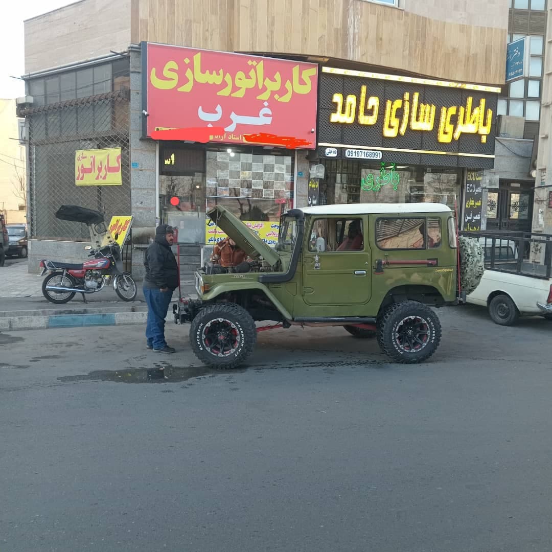 تنظیم و تعمیر کاربراتور خودرو آزاد در اندیشه