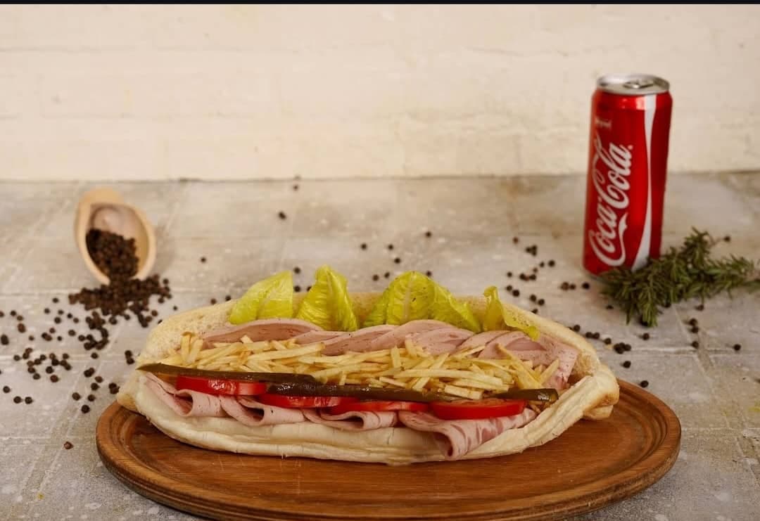 ساندویچ و فلافل سلطانی در سنقر