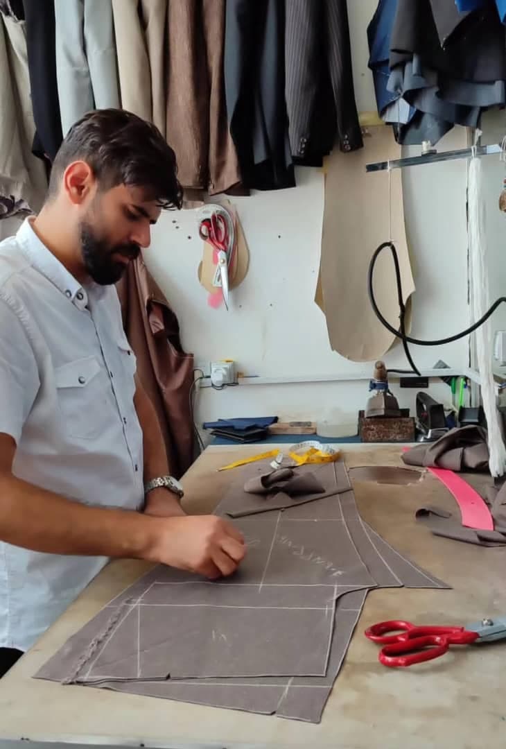 خیاطی کت و شلوار مجید نقدی در کامیاران