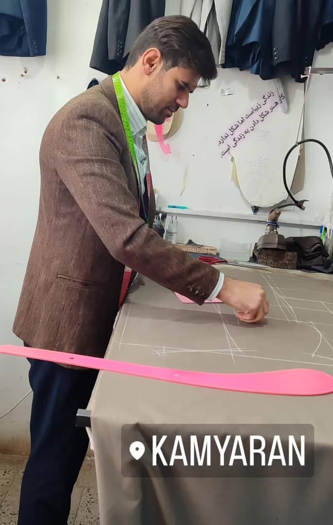 خیاطی کت و شلوار مجید نقدی در کامیاران