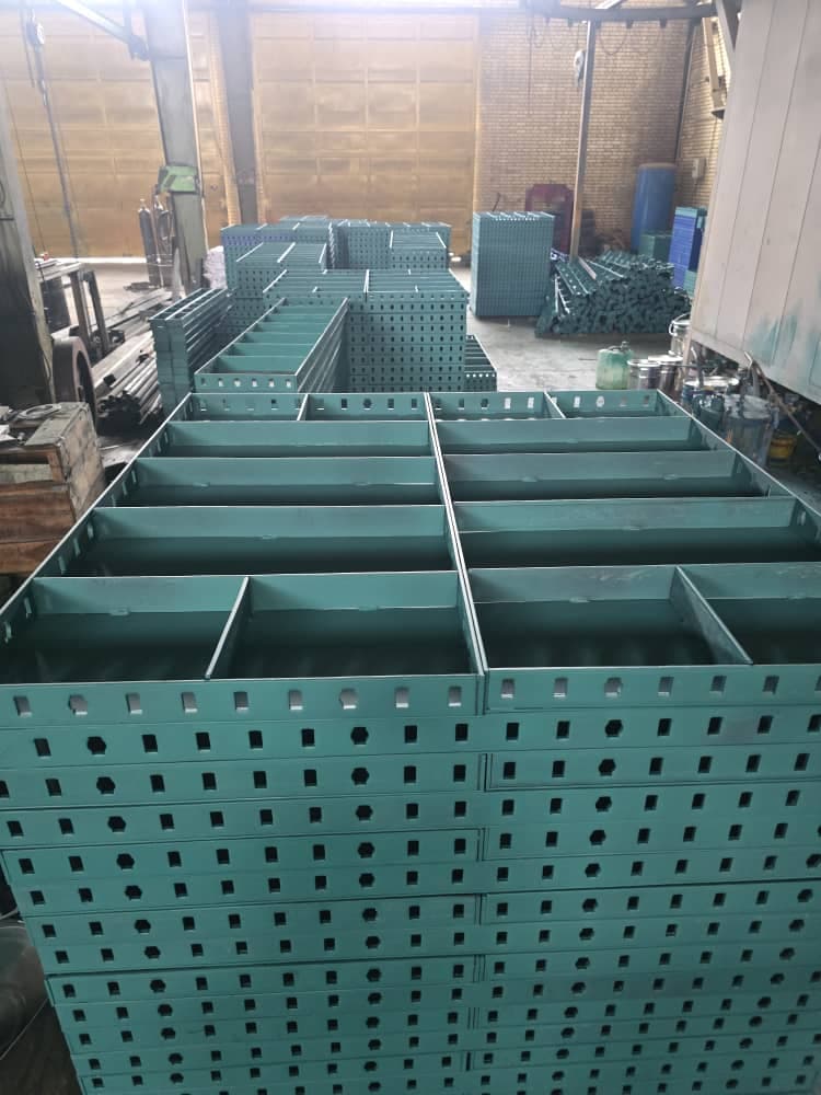 تولید و فروش قالب فلزی بتن شرکت دیسا صنعت آسیا در سیرجان