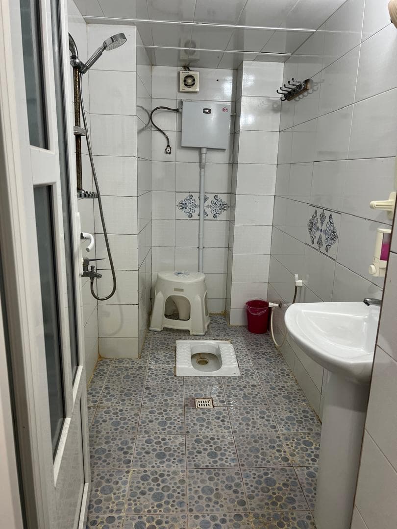 اجاره واحد آپارتمان تک خواب مرکز شهر بمدیریت یوسفیان فر در قشم